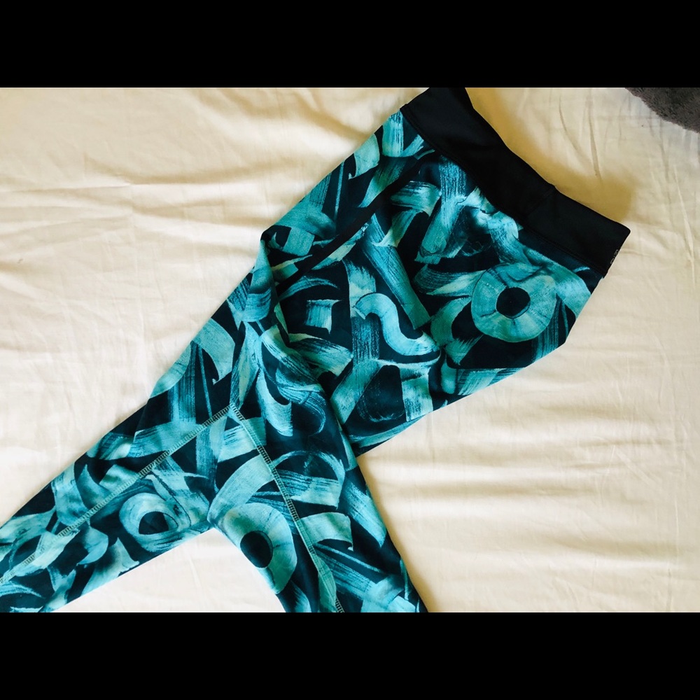 Reebok Blue and Black Patterned Leggings